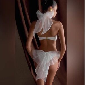 NWOT- Meshki Sheryl Bow Bikini Set